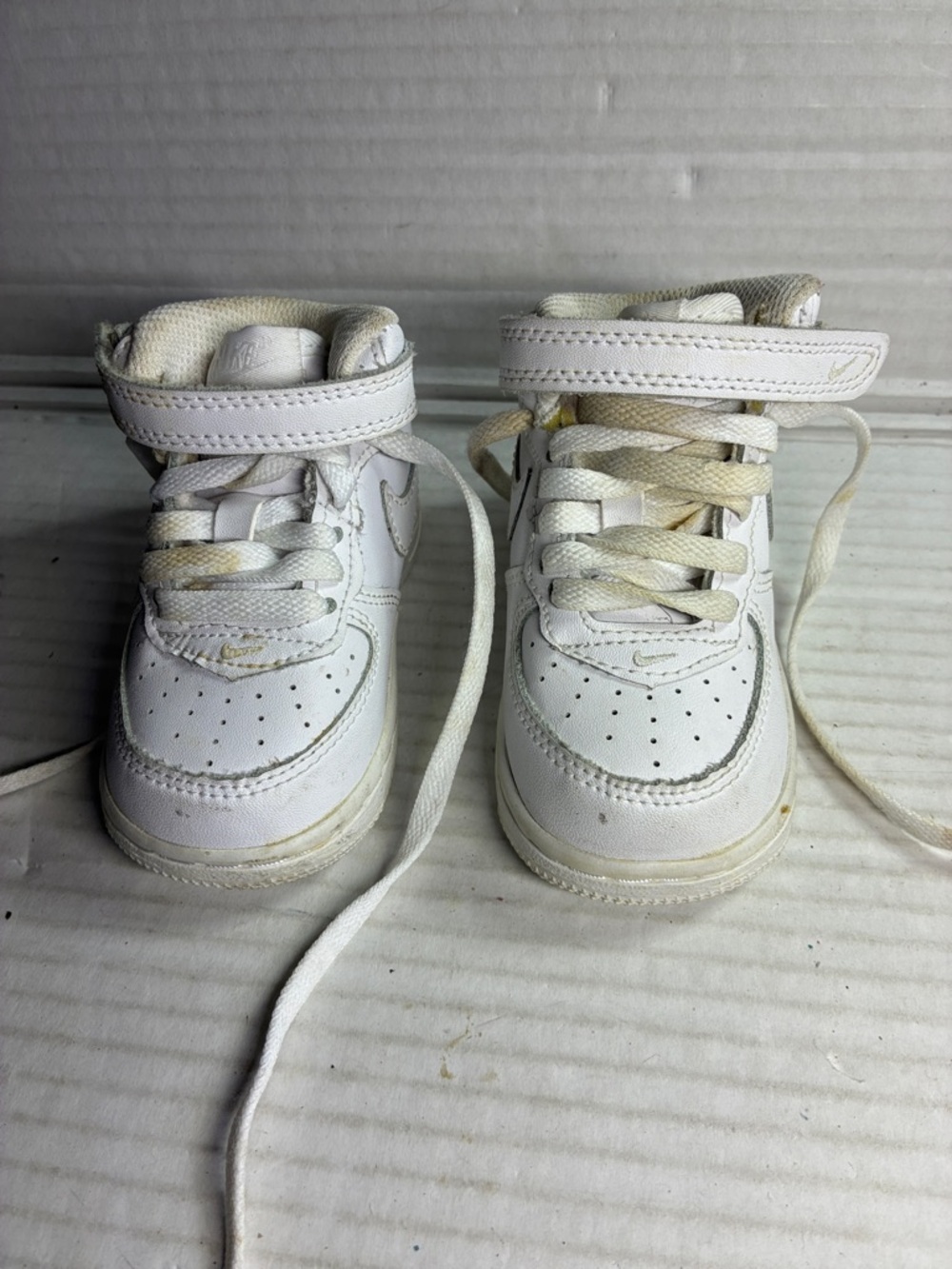 Baby Nike White High-Top Sneakers USED SKU DH2935-111